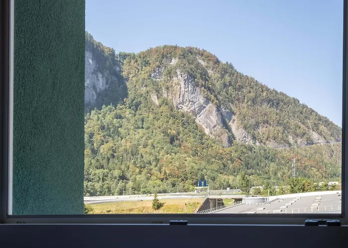 B&B Hotel Cluses Sud